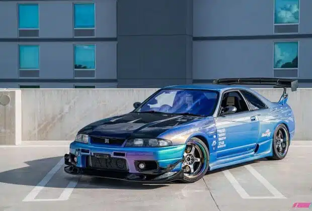 Nissan Skyline R33 fiche technique prix et caractéristiques de cette voiture