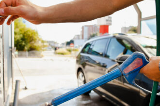 Bien choisir ses équipements pour une activité de lavage automobile performante